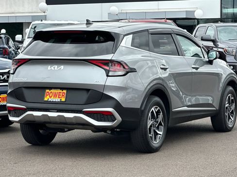 Used 2025 Kia Sportage LX AWD/4WD image 4
