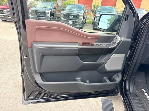 Used 2021 Ford F150 Lariat w/ Equipment Group 502A High AWD/4WD image 14