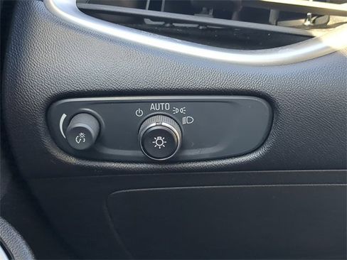 Used 2024 Chevrolet Malibu LT image 29