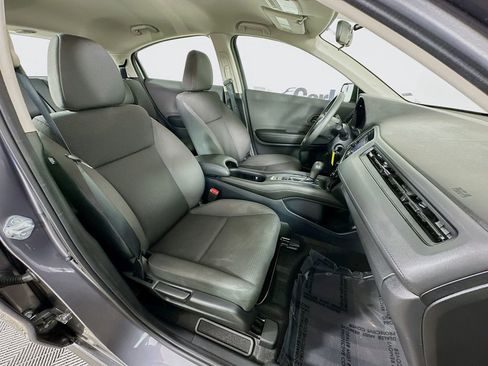 Used 2021 Honda HR-V LX image 27