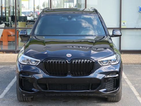 Used 2023 BMW X5 M50i w/ Executive Package image 4
