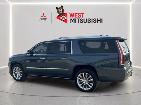 Used 2019 Cadillac Escalade ESV Platinum image 8