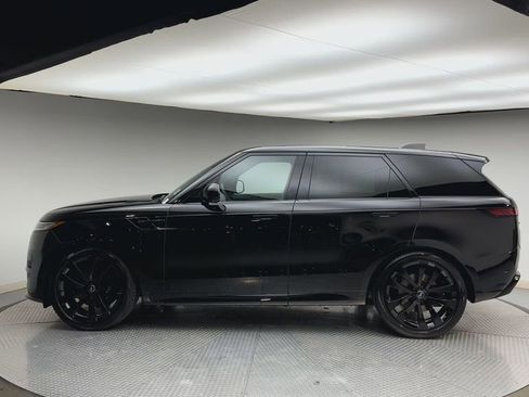 Used 2024 Land Rover Range Rover Sport Dynamic SE image 5
