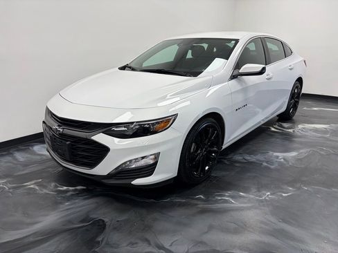 Used 2024 Chevrolet Malibu LT w/ Sport Edition image 16