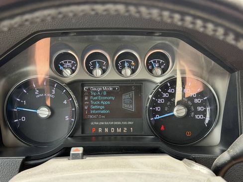 Used 2011 Ford F350 Lariat w/ Chrome Pkg AWD/4WD image 27