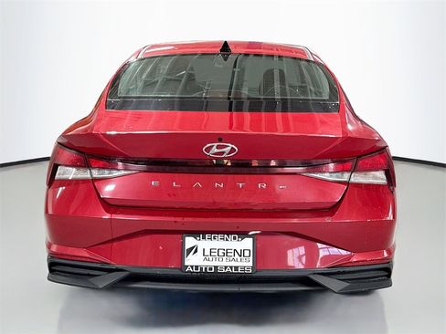 Used 2021 Hyundai Elantra SEL w/ Convenience Package image 8