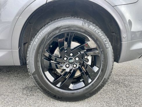 Certified 2024 Land Rover Discovery Sport S AWD/4WD image 10