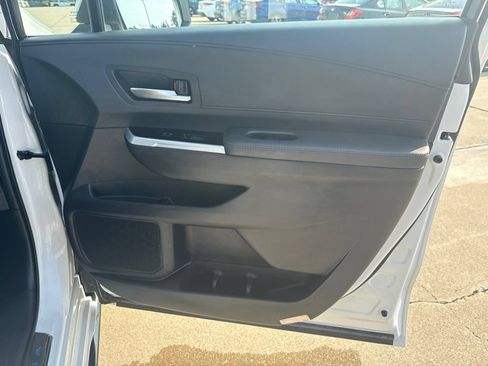 Used 2025 Toyota Sienna Limited AWD/4WD image 23