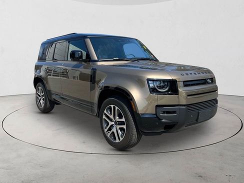 New 2026 Land Rover Defender 110 X-Dynamic SE AWD/4WD image 7