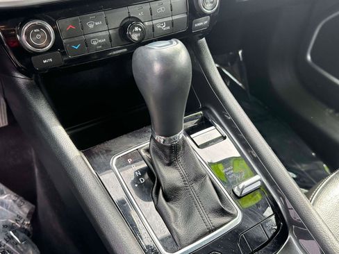 Used 2022 Jeep Compass Latitude image 28