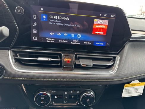 Used 2025 Chevrolet TrailBlazer ACTIV w/ Convenience Package image 11