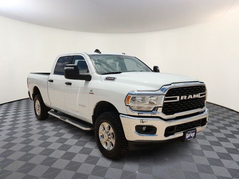 Used 2024 RAM 2500 Big Horn w/ Off Road Package AWD/4WD image 6