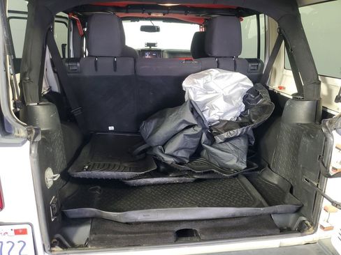 Used 2018 Jeep Wrangler Unlimited Sport S AWD/4WD image 30