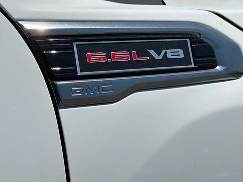 Used 2020 GMC Sierra 2500 AT4 w/ AT4 Premium Package AWD/4WD image 33