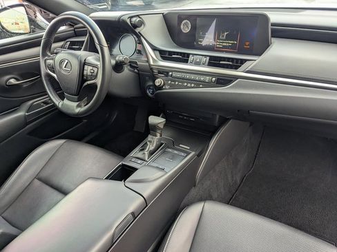 Used 2021 Lexus ES 300h w/ Accessory Package 2 image 31