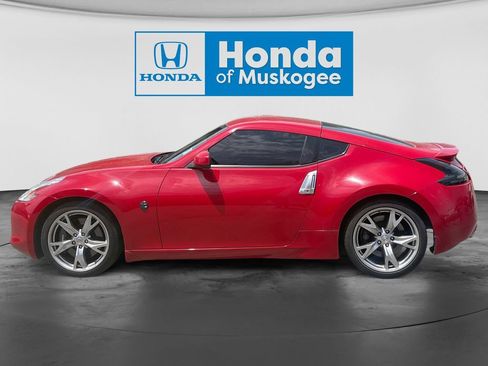 Used 2011 Nissan 370Z Coupe w/ Sport Pkg RWD image 8