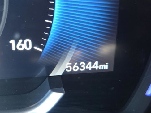 Used 2020 Hyundai Santa Fe Limited image 11