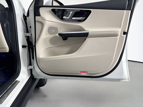 New 2026 Mercedes-Benz GLC 350e 4MATIC image 23