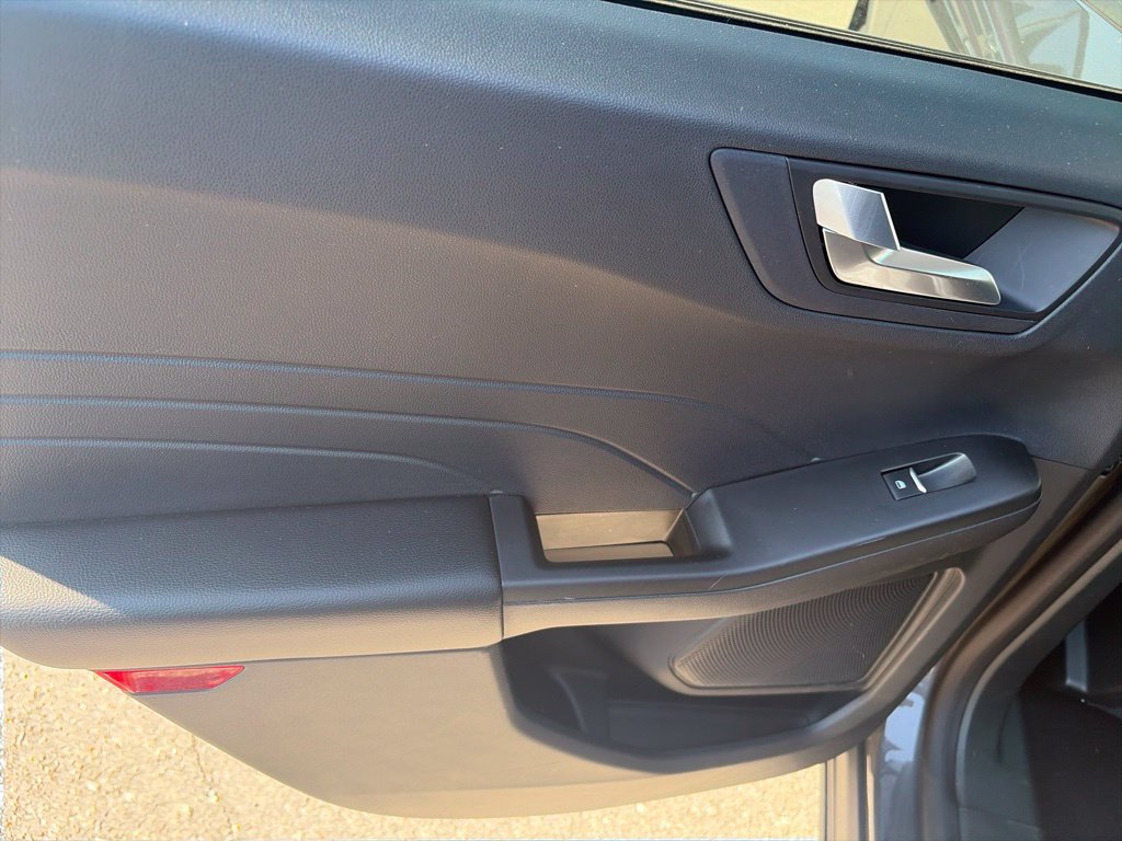Used 2021 Ford Escape SEL FWD image 12