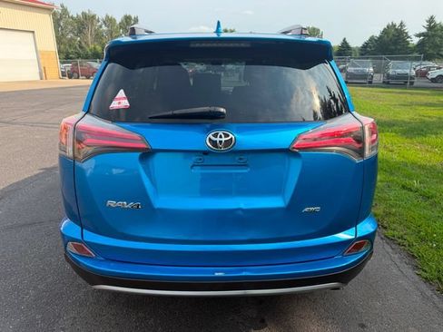 Used 2018 Toyota RAV4 XLE w/ Plus Extra Value Package AWD/4WD image 2