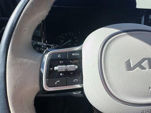 Used 2023 Kia Sorento SX Prestige image 18