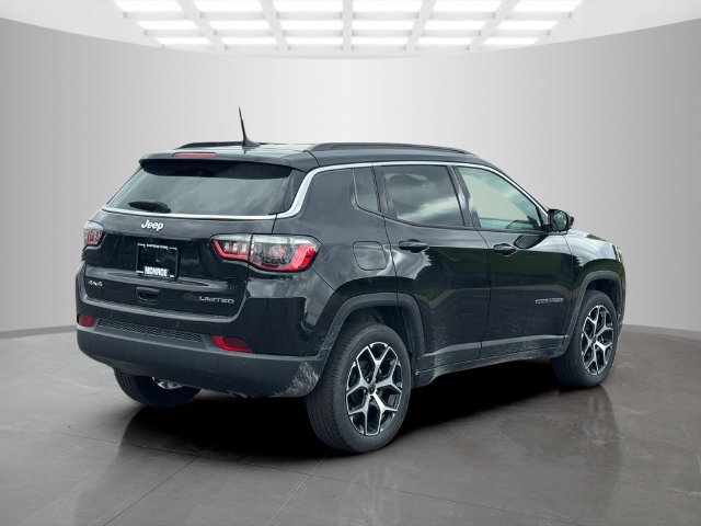 Certified 2025 Jeep Compass Limited AWD/4WD image 7
