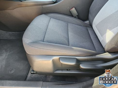 Used 2025 Chevrolet Trax LS image 29