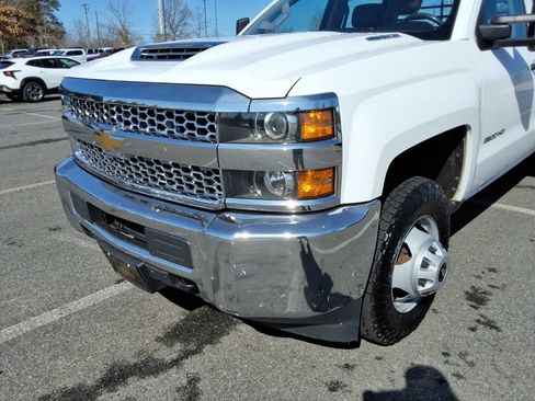 Used 2019 Chevrolet Silverado 3500 W/T w/ WT Convenience Package image 9