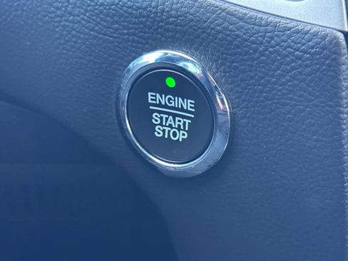 Certified 2021 Ford Edge ST-Line w/ Class II Trailer Tow Package image 23