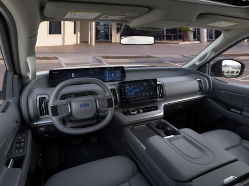 New 2026 Ford Expedition Max Active AWD/4WD image 9