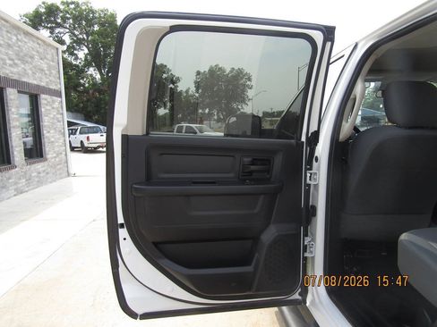 Used 2016 RAM 5500 Tradesman AWD/4WD image 22