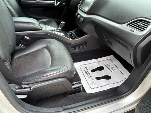 Used 2013 Dodge Journey R/T w/ Navigation & Sound Group I FWD image 12