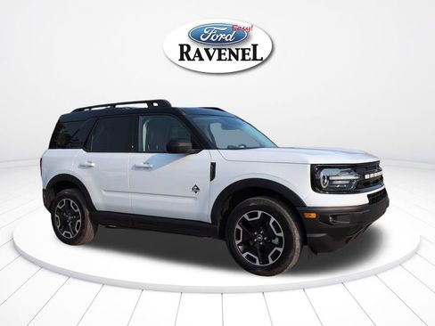 Used 2024 Ford Bronco Sport Outer Banks AWD/4WD image 2