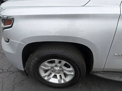 Used 2020 Chevrolet Suburban LT AWD/4WD image 9
