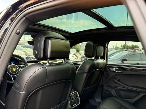 Used 2015 Porsche Macan S AWD/4WD image 17