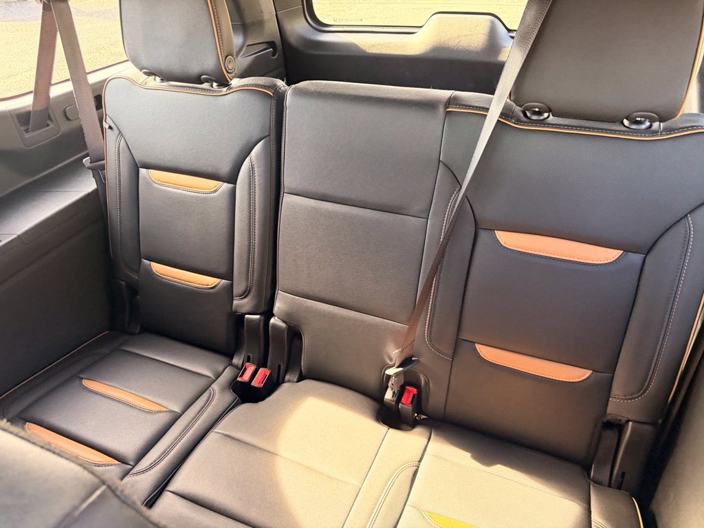 Used 2023 GMC Yukon XL AT4 w/ AT4 Premium Plus Package AWD/4WD image 27