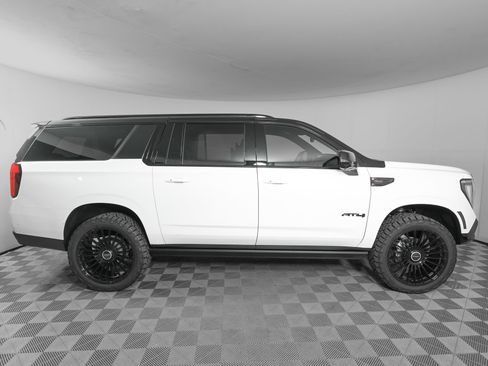 Used 2026 GMC Yukon XL AT4 Ultimate w/ LPO, Floor Liner Package AWD/4WD image 3