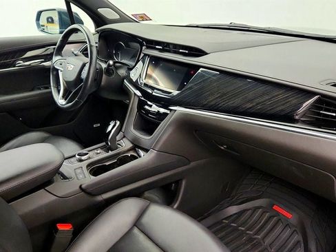 Used 2020 Cadillac XT6 Premium Luxury AWD/4WD image 27