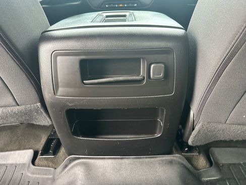 Used 2018 Chevrolet Silverado 1500 LT w/ All Star Edition image 32