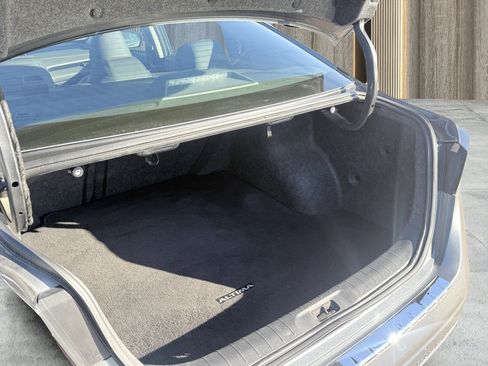 Used 2022 Nissan Altima 2.5 SR image 14