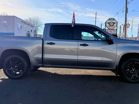 Used 2023 Chevrolet Silverado 1500 Custom image 11