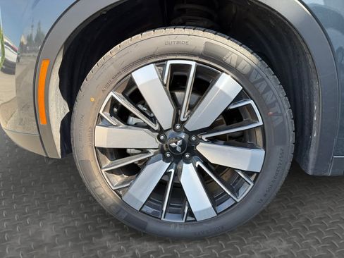 Used 2025 Mitsubishi Outlander SE AWD/4WD image 9