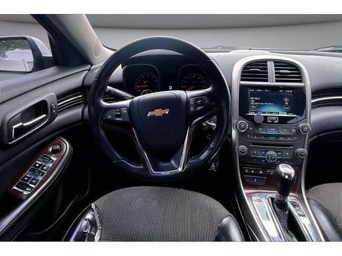 Used 2013 Chevrolet Malibu LT FWD image 6