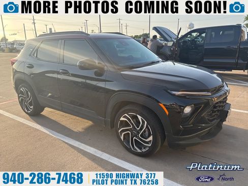Used 2025 Chevrolet TrailBlazer RS w/ Convenience Package FWD image 1