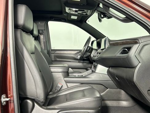 Used 2022 Chevrolet Tahoe LT w/ LT Signature Plus Package image 10