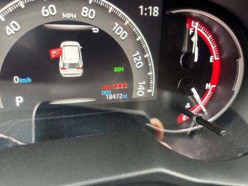 Used 2025 Toyota RAV4 XLE image 40