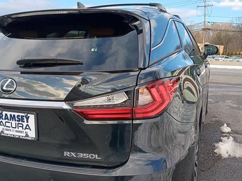 Used 2022 Lexus RX 350L Premium w/ Premium Package image 6