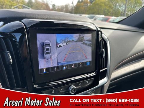 Used 2023 Chevrolet Traverse RS image 22