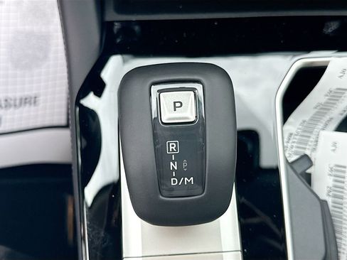 New 2026 Mitsubishi Outlander SE image 17