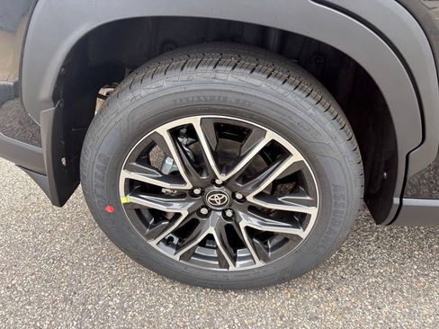 New 2026 Toyota Corolla Cross XLE AWD/4WD image 35